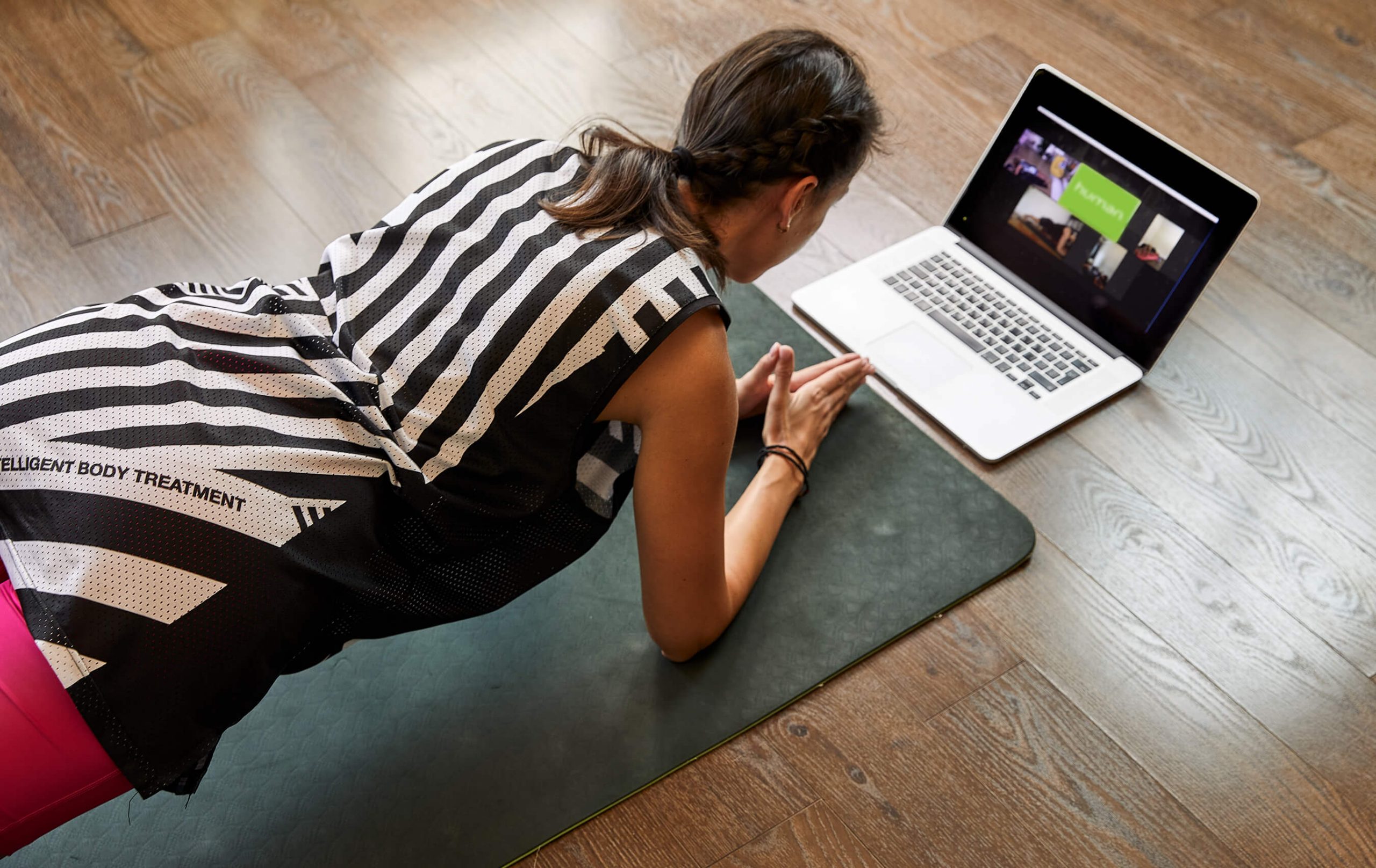 Online-Gym-Maria-Laptop